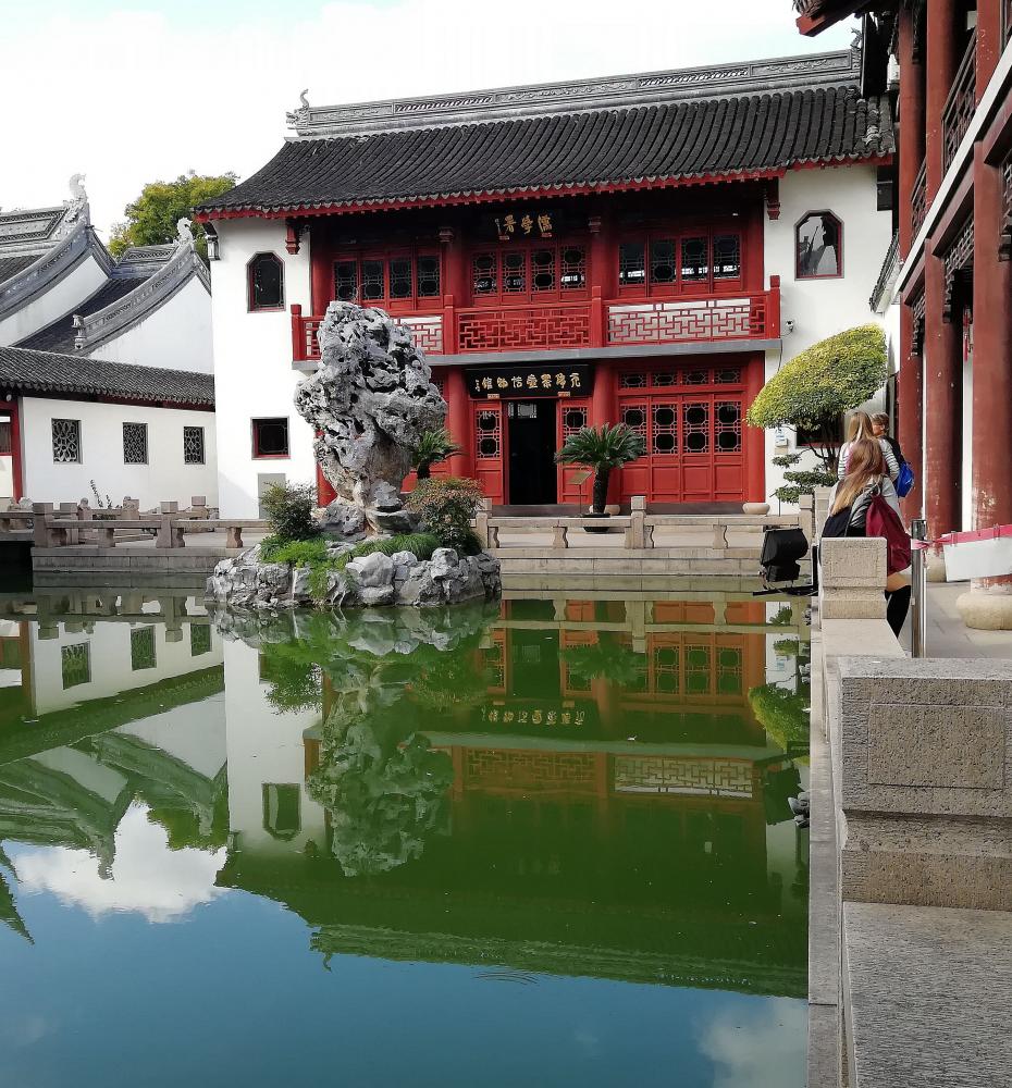 文庙东园内,由儒学署,魁星阁,天光云影池组成的一组建筑群,亭台楼阁